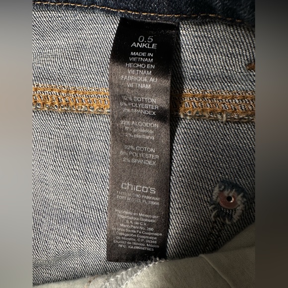 Sparkle side stripe Chicos ankle jeans size 0.5 (size women’s 6) - Picture 10 of 14